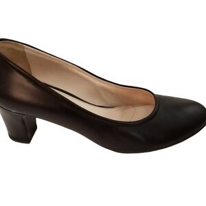 Aquatalia by Marvin K Sacchetto black leather almond-toe pumps